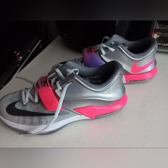 Nike KD woman's size 6.5 - Picture 2 of 4